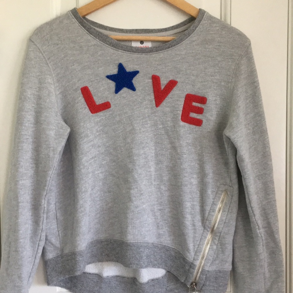 Women’s sweatshirt
